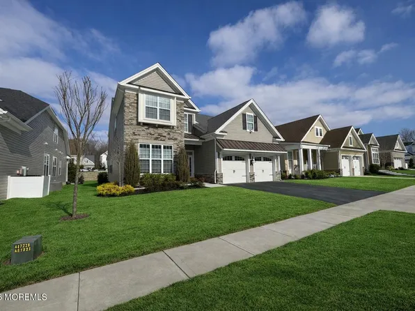 39 Flagstone Court, Freehold, NJ 07728