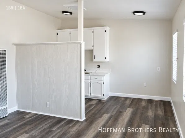 8911 S Figueroa St APT 9, Los Angeles, CA 90003