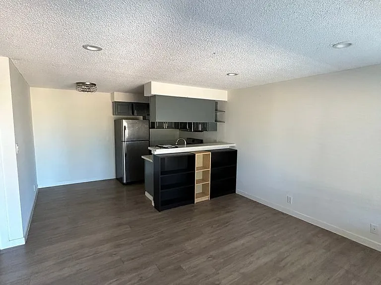 12128 Ramona Ave — Photo 12