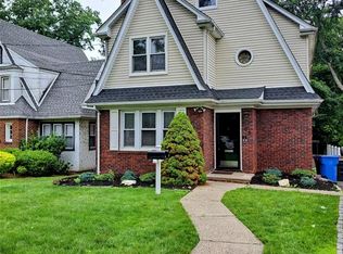 205 Everett Pl, Englewood, NJ 07631