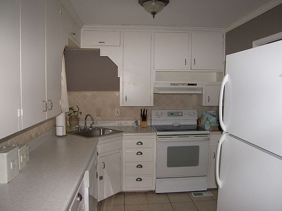 kitchen-appliances stay!