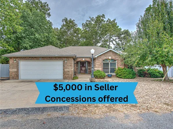2 Banbury Ln, Bella Vista, AR 72714