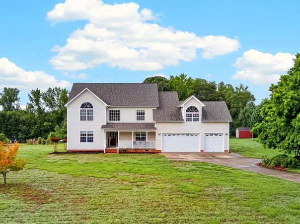 268 Holden Dr, Inman, SC 29349