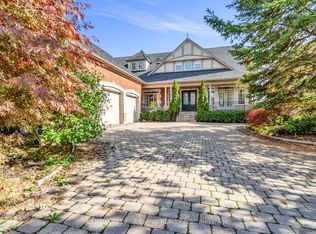 5 Classic Dr, Brampton, ON L6Y5G9