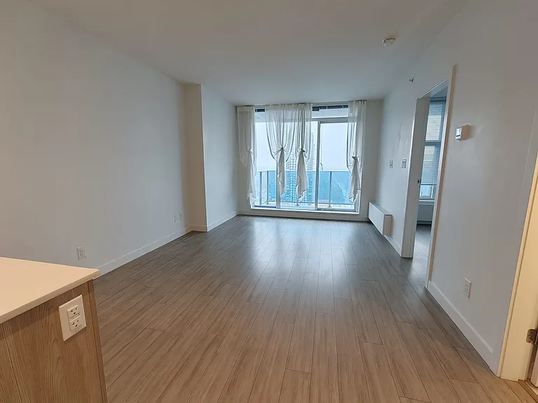 13615 Fraser Hwy #2502 — Photo 2