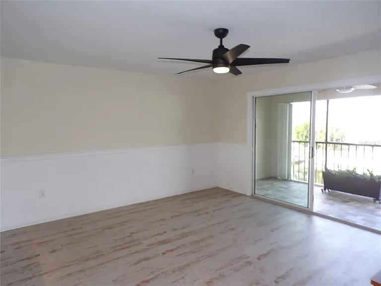 1335 Mineo Dr #G — Photo 3