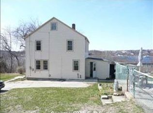 10 Burgeville Ct, Groton, CT 06340