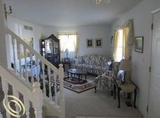 2048 Friar Tuck Cir, Adrian, MI 49221