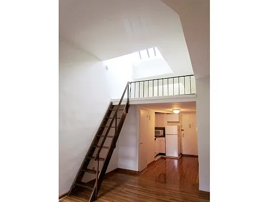 Rented by Mirador Real Estate | media 16