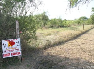 175 E County Road 678, Natalia, TX 78059