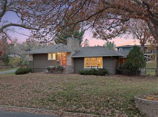 421 Burntside Dr, Golden Valley, MN 55422