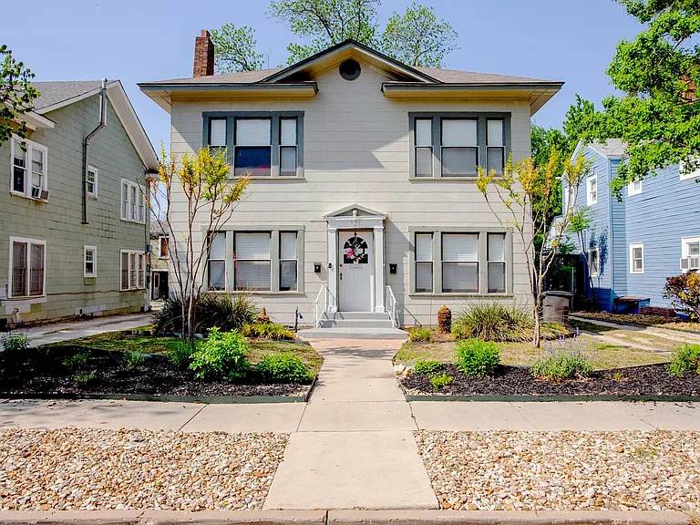 121 E Norwood Ct #1 — Photo 2