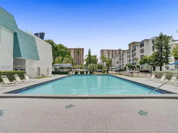 200 177th Dr APT 416, Sunny Isles Beach, FL 33160