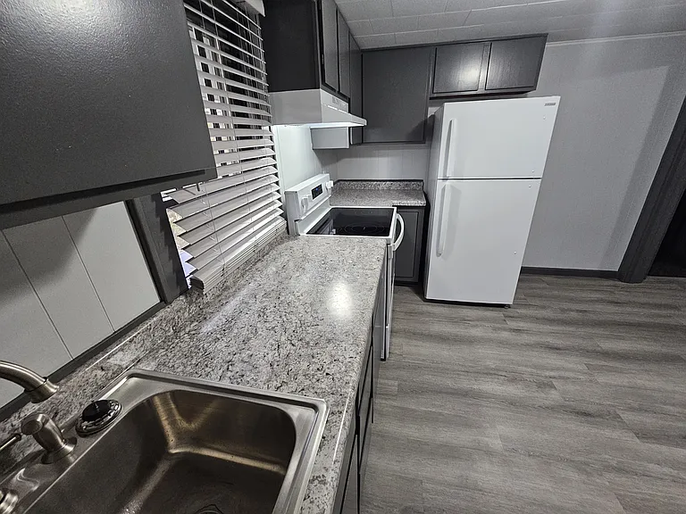 1106 Bower St #B — Photo 9