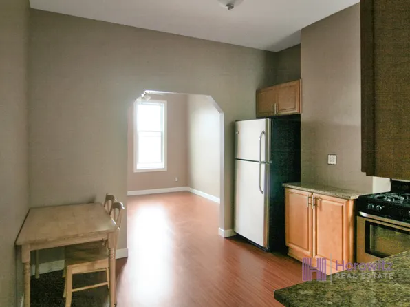 14-38 28th Ave #2, Astoria, NY 11102