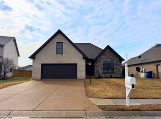 8033 Blake Blvd, Newburgh, IN 47630