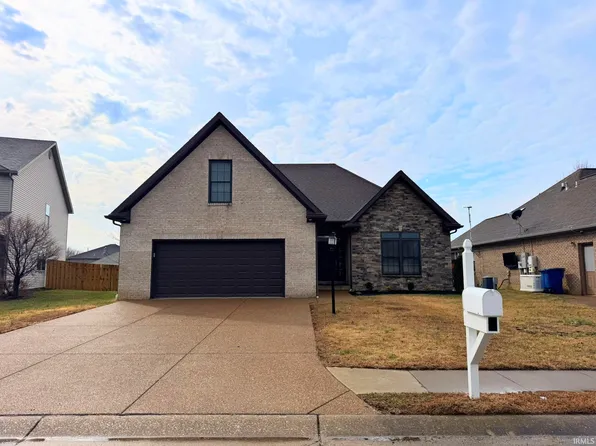 8033 Blake Blvd, Newburgh, IN 47630