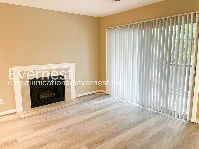20283 Beechwood Ter #201 — Photo 7