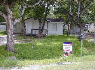 421 S Columbia Dr, West Columbia, TX 77486