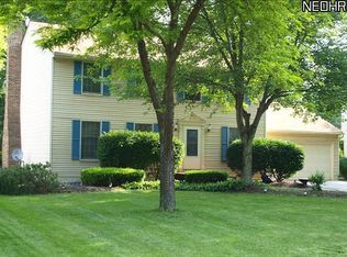 9059 Briarbrook Dr NE, Warren, OH