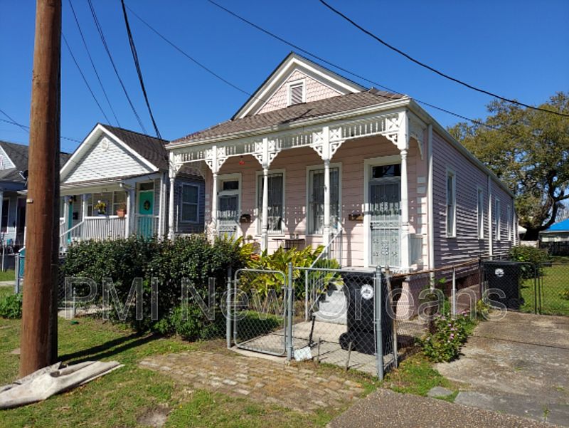 1st image of 1718 Cambronne St
