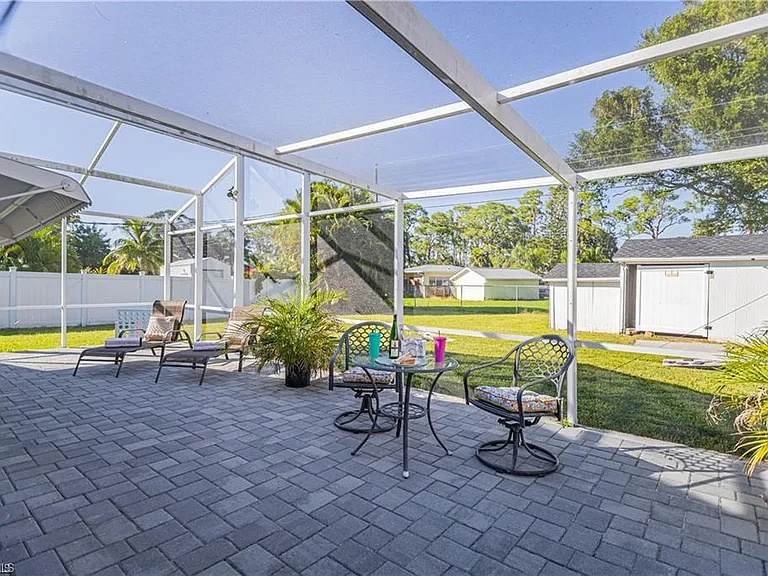 4584 San Antonio Ln — Photo 10