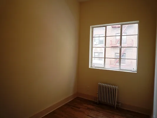Rented by Friedman Roth Realty | media 23