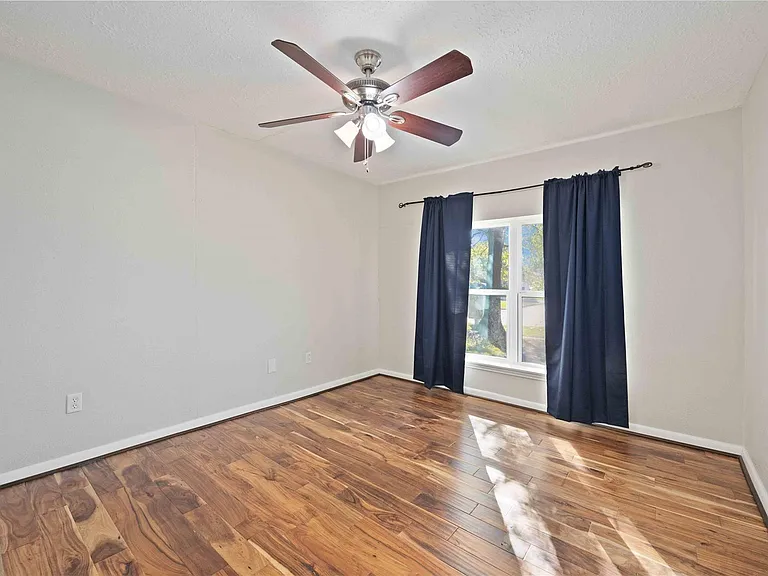 9809 Condor Dr — Photo 6