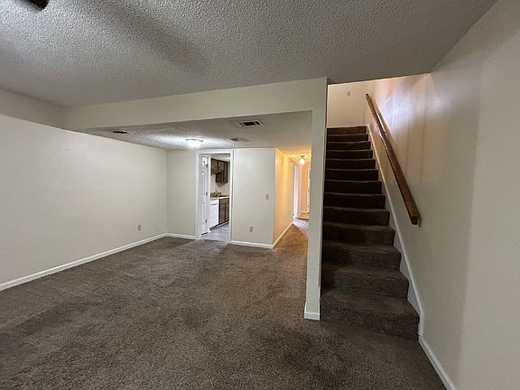 3rd image of 601 Tupelo Trl APT 43