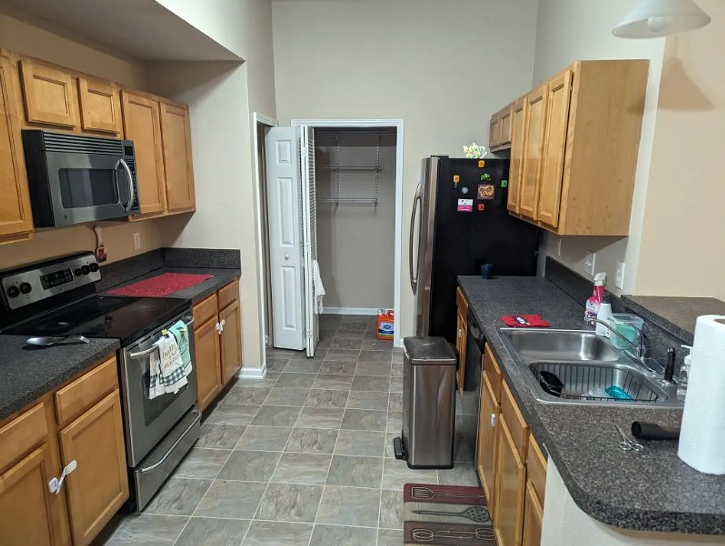 Upscale Condo in the Merrill Pines Gated Community — Photo 3
