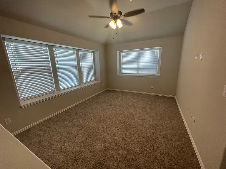 2306 Ranchwood Dr — Photo 31