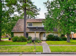 7903 Ledgewood Dr, Houston, TX 77049