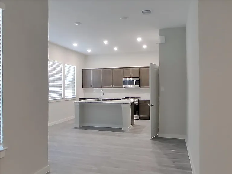 22716 Terrazzo Dr — Photo 6