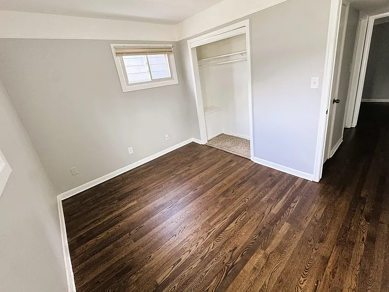24644 Lauren Ave — Photo 7