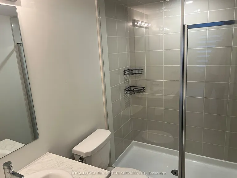 3550 Colonial Dr #27 — Photo 7