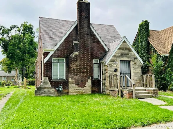 12697 Robson St, Detroit, MI 48227