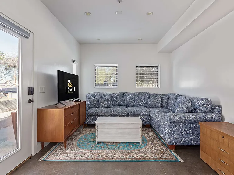 1017 E Garfield St #B — Photo 5