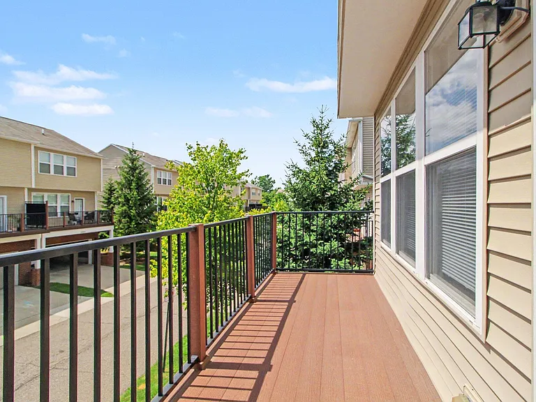 27971 Middleton Dr — Photo 14
