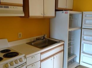 40 Middle St APT 4, Orono, ME 04473