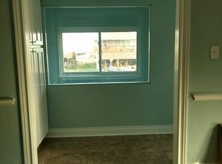 960 Bonita St, Bayou Vista, TX 77563