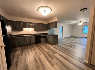 2320 S Skyway Rd, Peoria, IL 61607