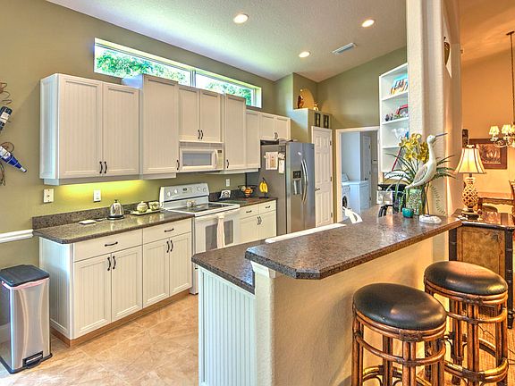 4th image of 3221 Lienster Cir