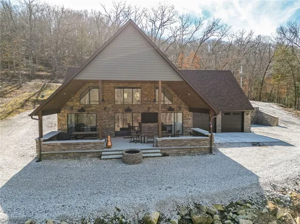 21584 Indian Creek Dr, Garfield, AR 72732