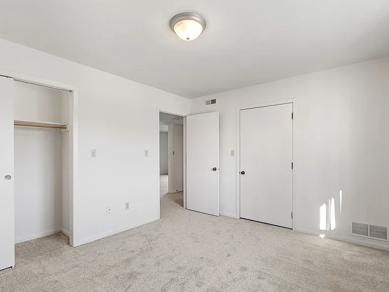 168 Lewis St — Photo 39
