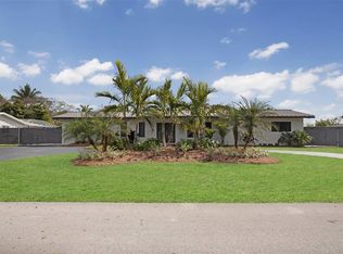 17701 SW 92nd Ct, Palmetto Bay, FL 33157