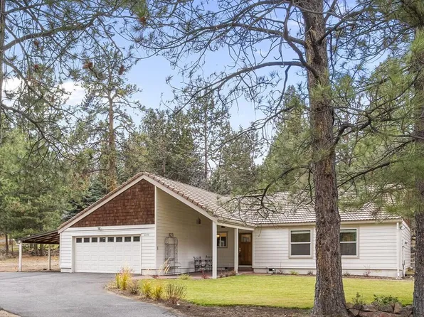 60781 Country Club Dr, Bend, OR 97702