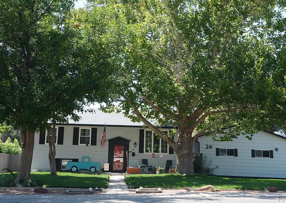 1st image of 39 Macalester Rd