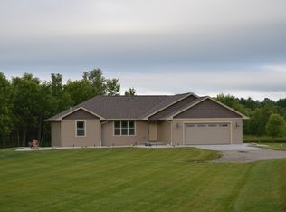 2834 E Frontage Rd, Abrams, WI 54101