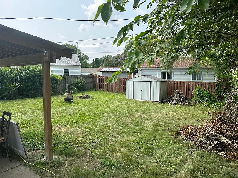 321 W Ainsworth Blvd — Photo 13
