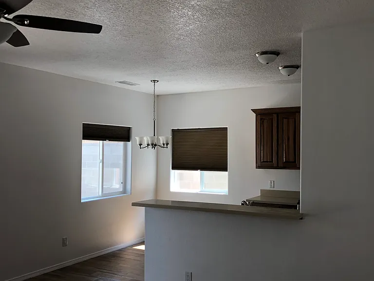 130 Santa Fe St SE — Photo 6